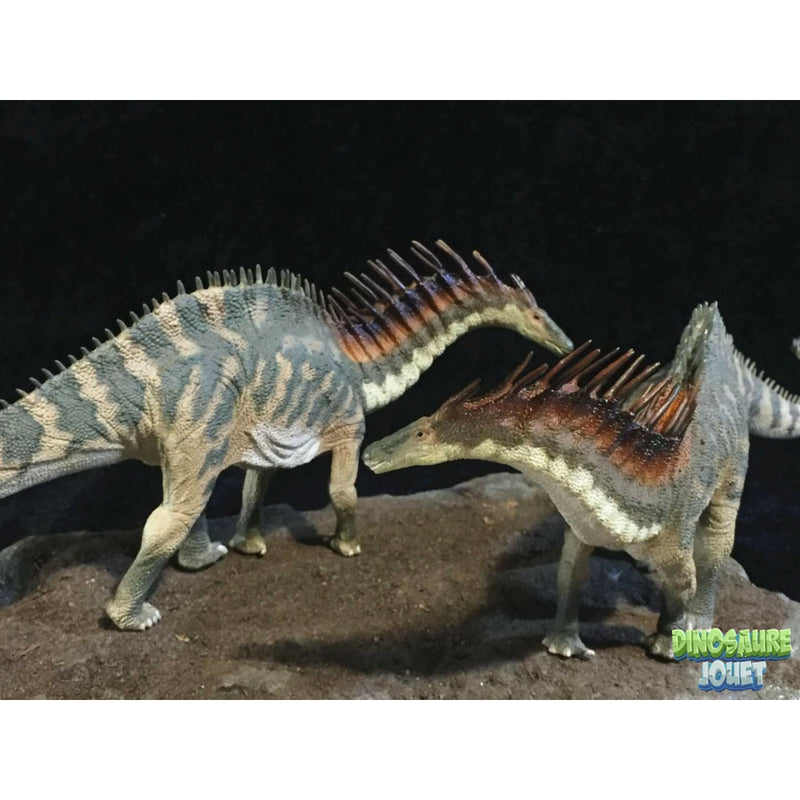 Statue Dinosaure design Amargasaurus